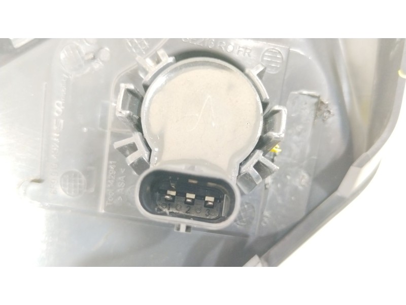 Recambio de rejilla paragolpes derecha para seat arona (kj7, kjp) 1.5 tsi referencia OEM IAM 6F9853666K 5Q0919275C 
