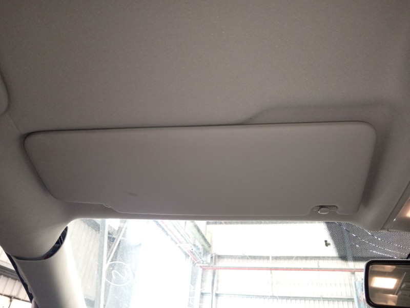 Recambio de parasol izquierdo para volkswagen touran (5t1) 1.6 tdi referencia OEM IAM   