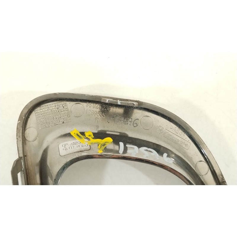 Recambio de rejilla paragolpes derecha para peugeot 2008 i (cu_) 1.6 bluehdi 100 referencia OEM IAM 9802523677 1269585 