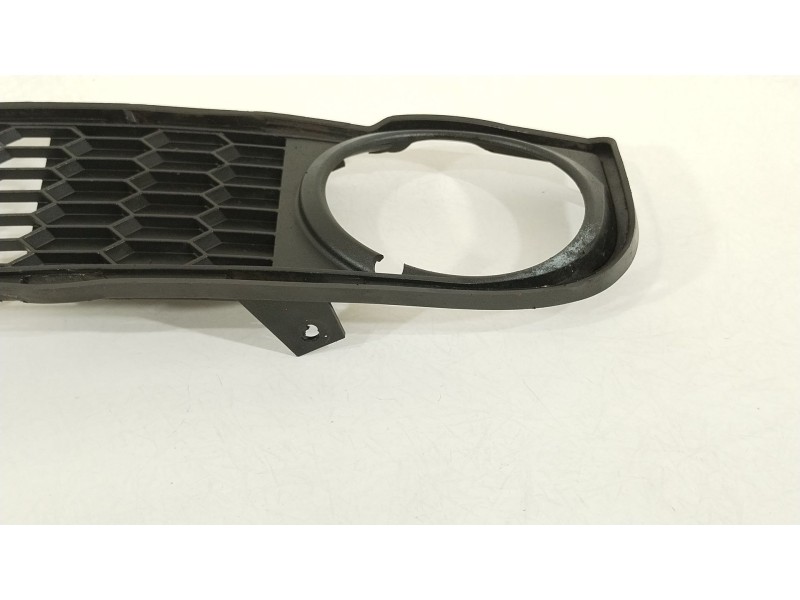 Recambio de rejilla paragolpes derecha para bmw 1 coupé (e82) 120 d referencia OEM IAM 51118045450 15857711 