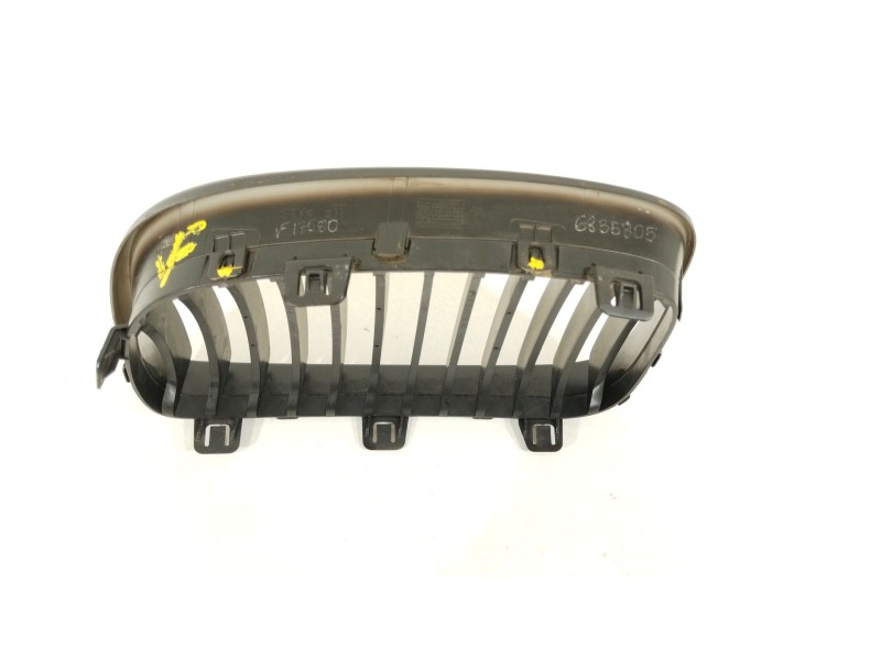 Recambio de rejilla delantera para bmw 1 coupé (e82) 120 d referencia OEM IAM 51137166440  