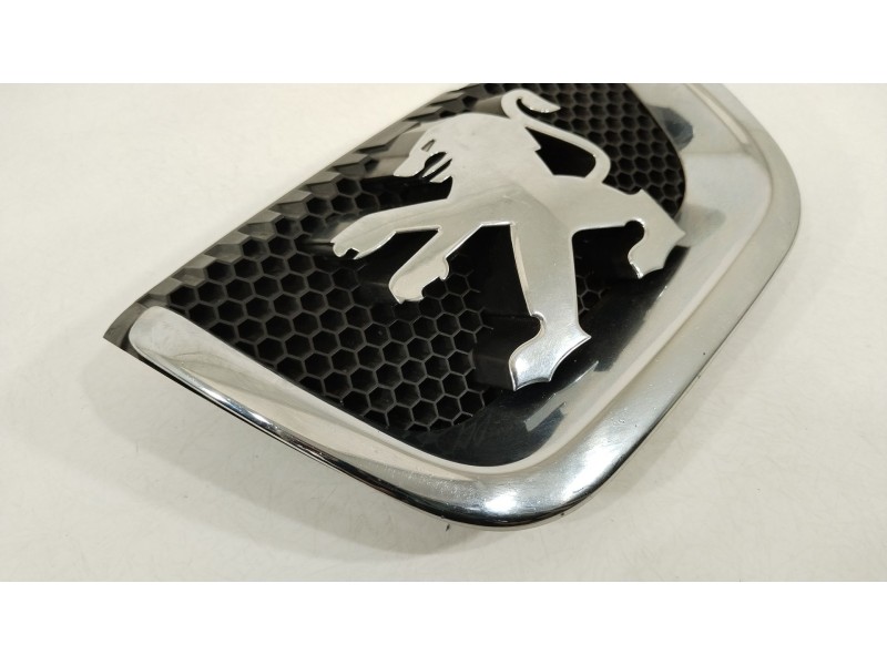 Recambio de emblema para peugeot 407 sw (6e_, 6d_) 2.0 hdi 135 referencia OEM IAM 9648195677 1858140030 