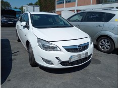 opel astra j (p10) del año 2010