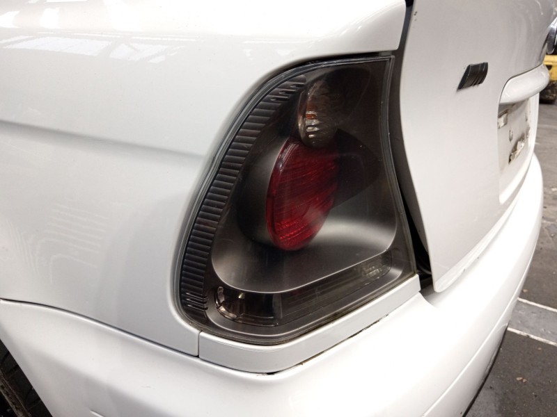 Recambio de piloto trasero izquierdo para bmw 3 compact (e46) 316 ti referencia OEM IAM   