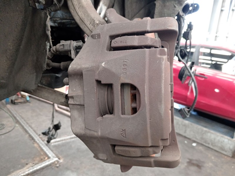 Recambio de pinza freno delantera derecha para audi a6 c6 (4f2) 3.0 tdi quattro referencia OEM IAM   