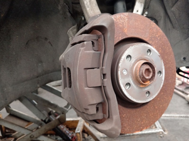 Recambio de pinza freno delantera derecha para audi a6 c6 (4f2) 3.0 tdi quattro referencia OEM IAM   