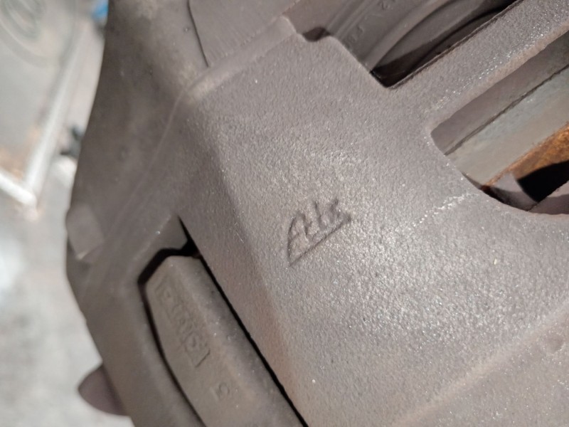 Recambio de pinza freno delantera derecha para audi a6 c6 (4f2) 3.0 tdi quattro referencia OEM IAM   