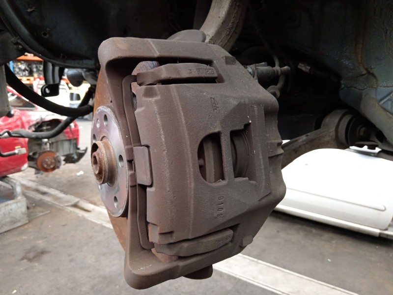 Recambio de pinza freno delantera izquierda para audi a6 c6 (4f2) 3.0 tdi quattro referencia OEM IAM   