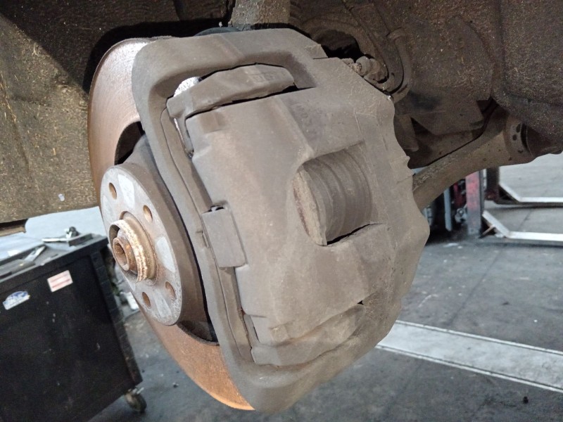 Recambio de pinza freno delantera izquierda para audi a6 c6 (4f2) 3.0 tdi quattro referencia OEM IAM   