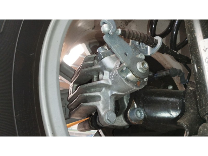 Recambio de pinza freno trasera izquierda para seat arona (kj7, kjp) 1.5 tsi referencia OEM IAM 2Q0615423C  