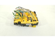 Recambio de caja reles / fusibles para peugeot 208 i (ca_, cc_) 1.2 vti 82 referencia OEM IAM 42503201   2