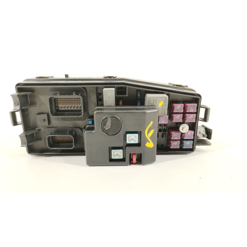 Recambio de caja reles / fusibles para kia carnival / grand carnival iii (vq) 2.9 crdi referencia OEM IAM 919504D050  