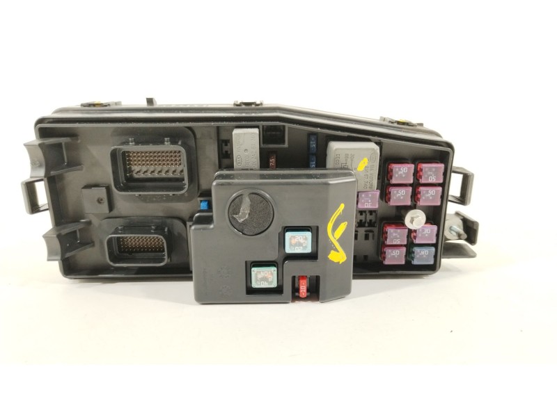 Recambio de caja reles / fusibles para kia carnival / grand carnival iii (vq) 2.9 crdi referencia OEM IAM 919504D050  