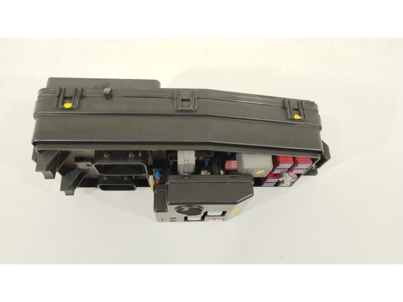 Recambio de caja reles / fusibles para kia carnival / grand carnival iii (vq) 2.9 crdi referencia OEM IAM 919504D050  