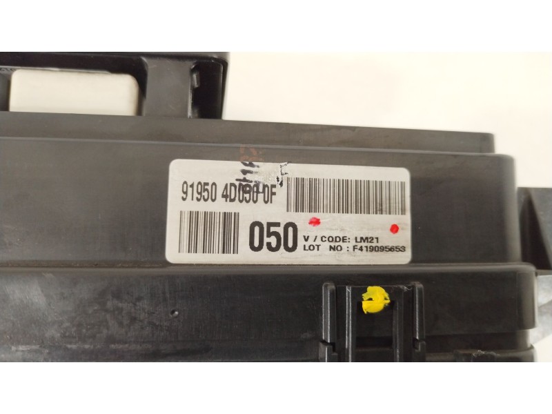 Recambio de caja reles / fusibles para kia carnival / grand carnival iii (vq) 2.9 crdi referencia OEM IAM 919504D050  