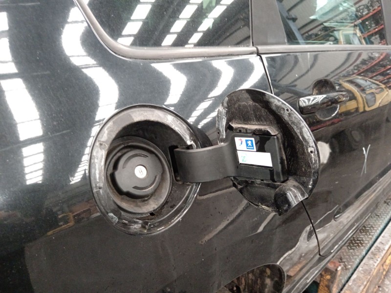 Recambio de tapa exterior combustible para peugeot 308 sw i (4e_, 4h_) 1.6 16v referencia OEM IAM   