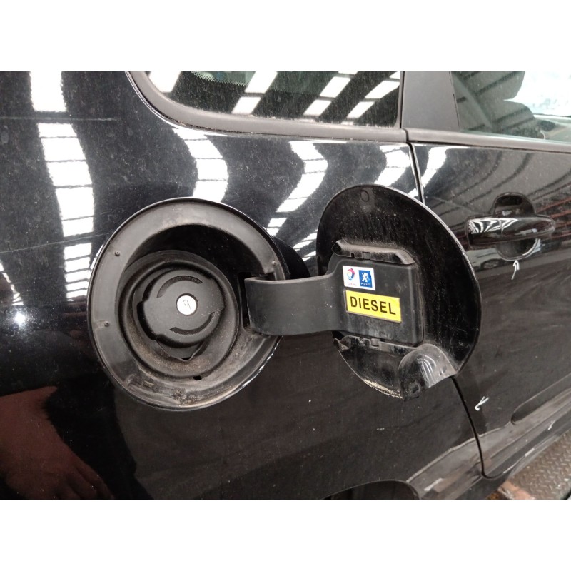 Recambio de tapa exterior combustible para peugeot 308 sw i (4e_, 4h_) 1.6 hdi referencia OEM IAM   