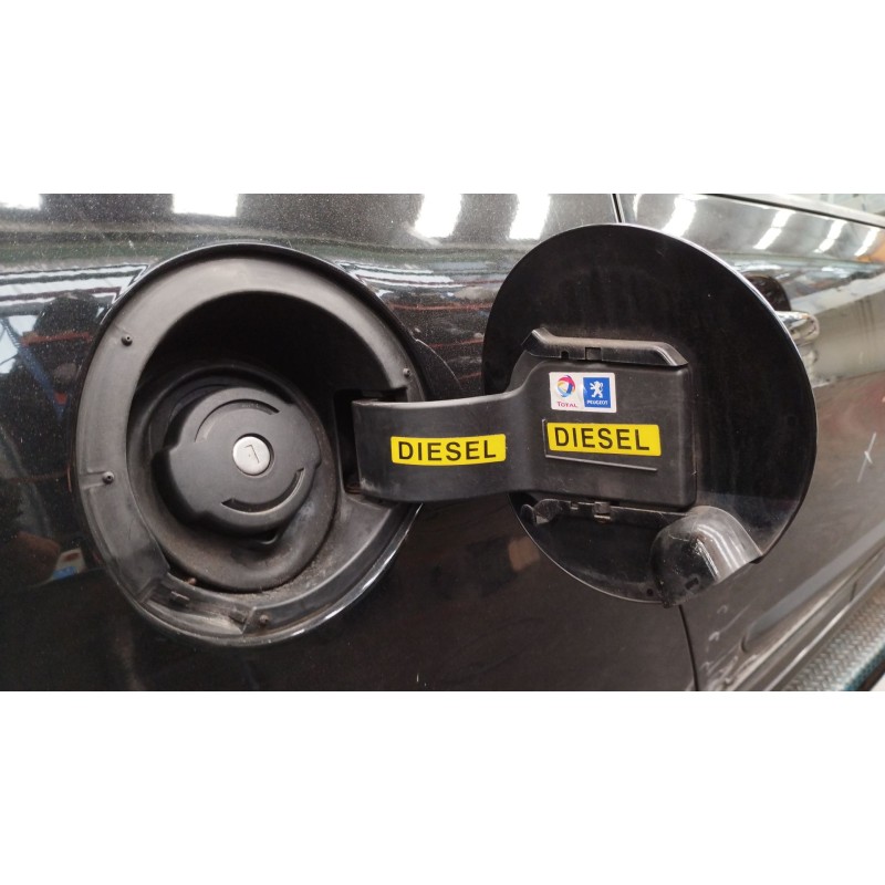 Recambio de tapa exterior combustible para peugeot 308 sw i (4e_, 4h_) 1.6 hdi referencia OEM IAM   