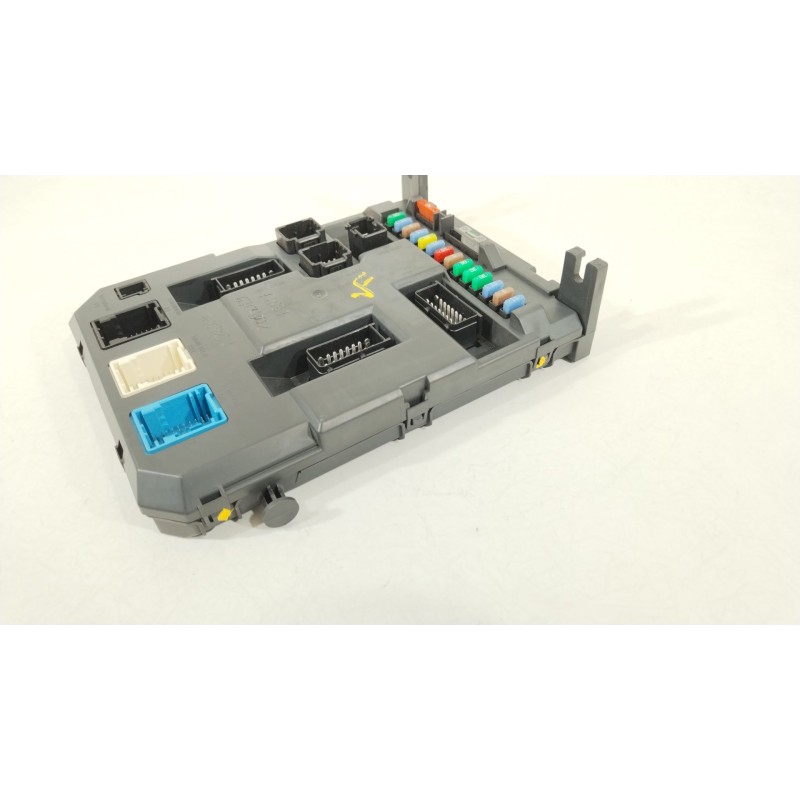 Recambio de caja reles / fusibles para peugeot 207/207+ (wa_, wc_) 1.6 hdi referencia OEM IAM 9664983180 BSIEVX0200 