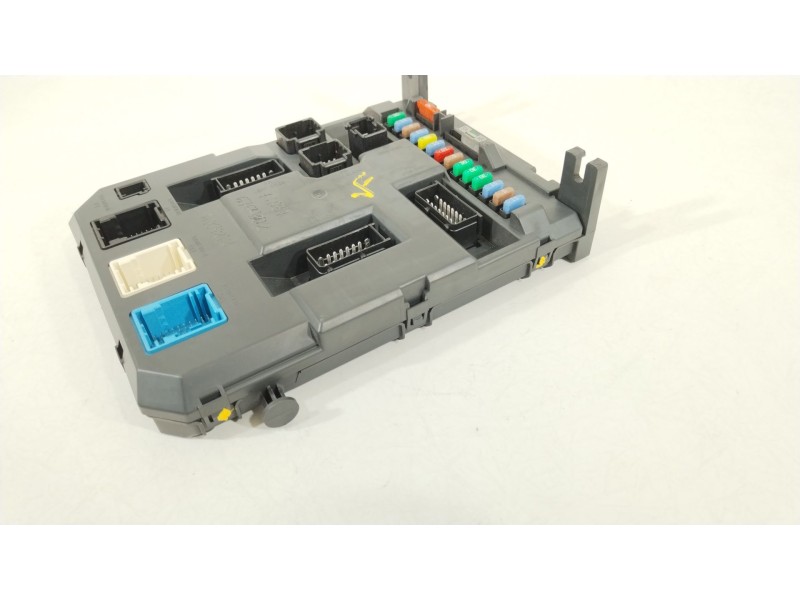Recambio de caja reles / fusibles para peugeot 207/207+ (wa_, wc_) 1.6 hdi referencia OEM IAM 9664983180 BSIEVX0200 
