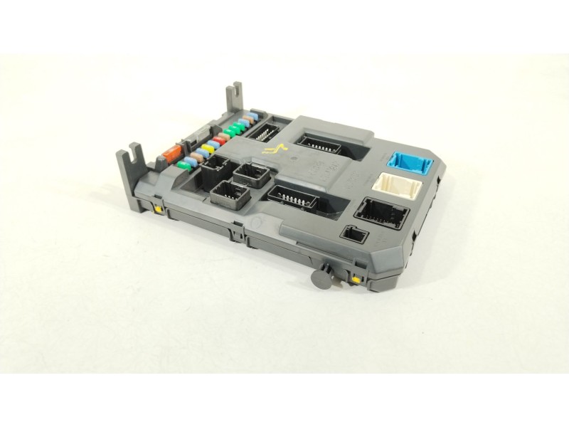 Recambio de caja reles / fusibles para peugeot 207/207+ (wa_, wc_) 1.6 hdi referencia OEM IAM 9664983180 BSIEVX0200 