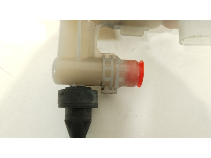 Recambio de deposito expansion para audi a4 b8 (8k2) 2.0 tdi referencia OEM IAM 8K0121403Q  