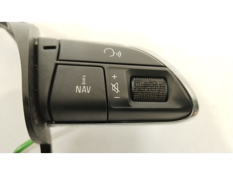 Recambio de mando volante para audi a4 b8 (8k2) 2.0 tdi referencia OEM IAM 4L0951523C 4L0951523C 