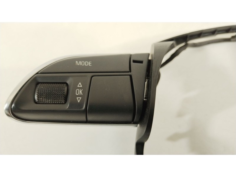 Recambio de mando volante para audi a4 b8 (8k2) 2.0 tdi referencia OEM IAM 4L0951523C 4L0951523C 
