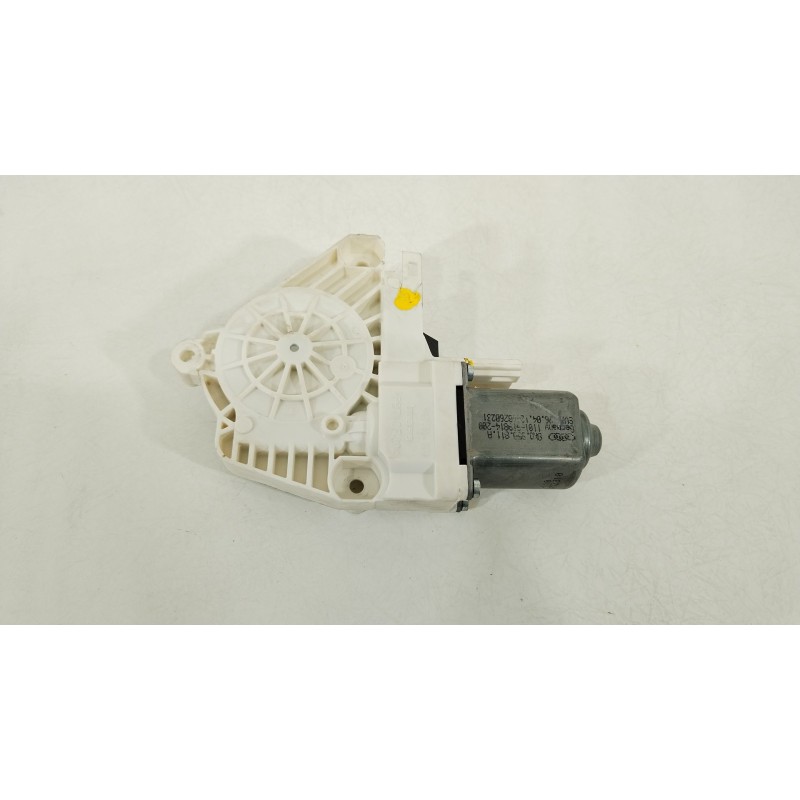 Recambio de motor elevalunas trasero izquierdo para audi a4 b8 (8k2) 2.0 tdi referencia OEM IAM 8K0959811A  