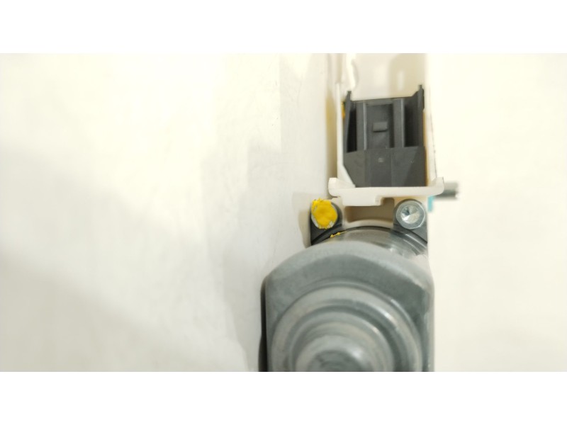 Recambio de motor elevalunas trasero izquierdo para audi a4 b8 (8k2) 2.0 tdi referencia OEM IAM 8K0959811A  