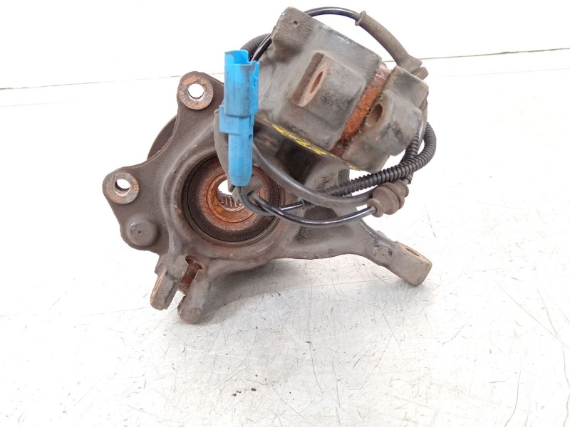 Recambio de mangueta delantera derecha para citroën c4 cactus 1.6 bluehdi 100 referencia OEM IAM 1607557580  