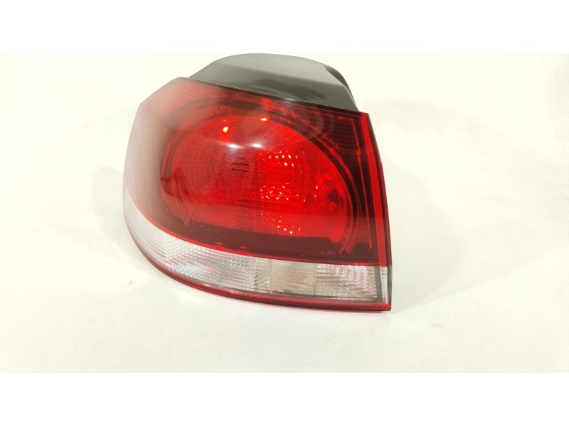 Recambio de piloto trasero izquierdo para volkswagen golf vi (5k1) 1.6 tdi referencia OEM IAM 5K0945095M  