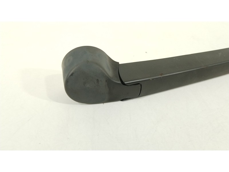 Recambio de brazo limpia trasero para volkswagen golf vi (5k1) 1.6 tdi referencia OEM IAM 5K6955707B  