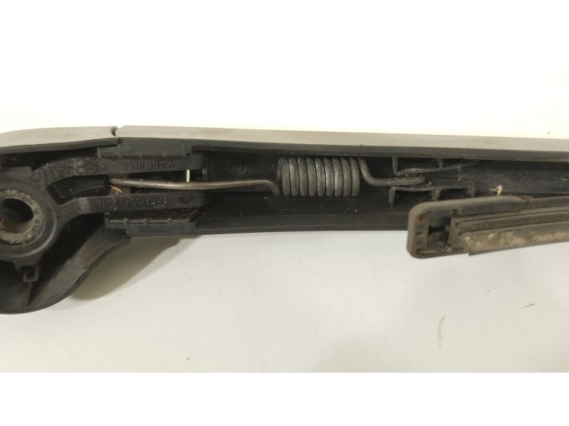 Recambio de brazo limpia trasero para volkswagen golf vi (5k1) 1.6 tdi referencia OEM IAM 5K6955707B  
