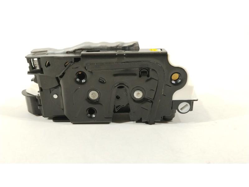 Recambio de cerradura puerta trasera izquierda para volkswagen golf vi (5k1) 1.6 tdi referencia OEM IAM 5K4839015H  