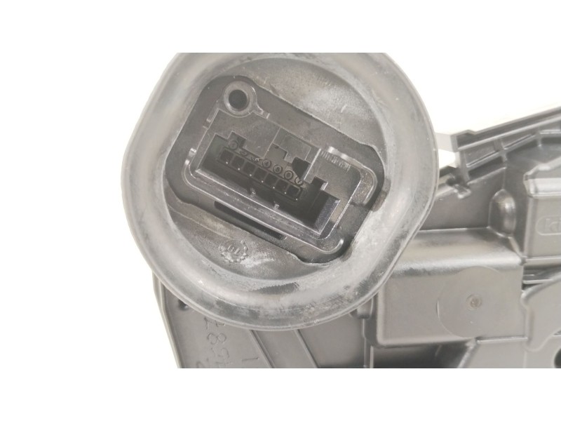 Recambio de cerradura puerta trasera izquierda para volkswagen golf vi (5k1) 1.6 tdi referencia OEM IAM 5K4839015H  