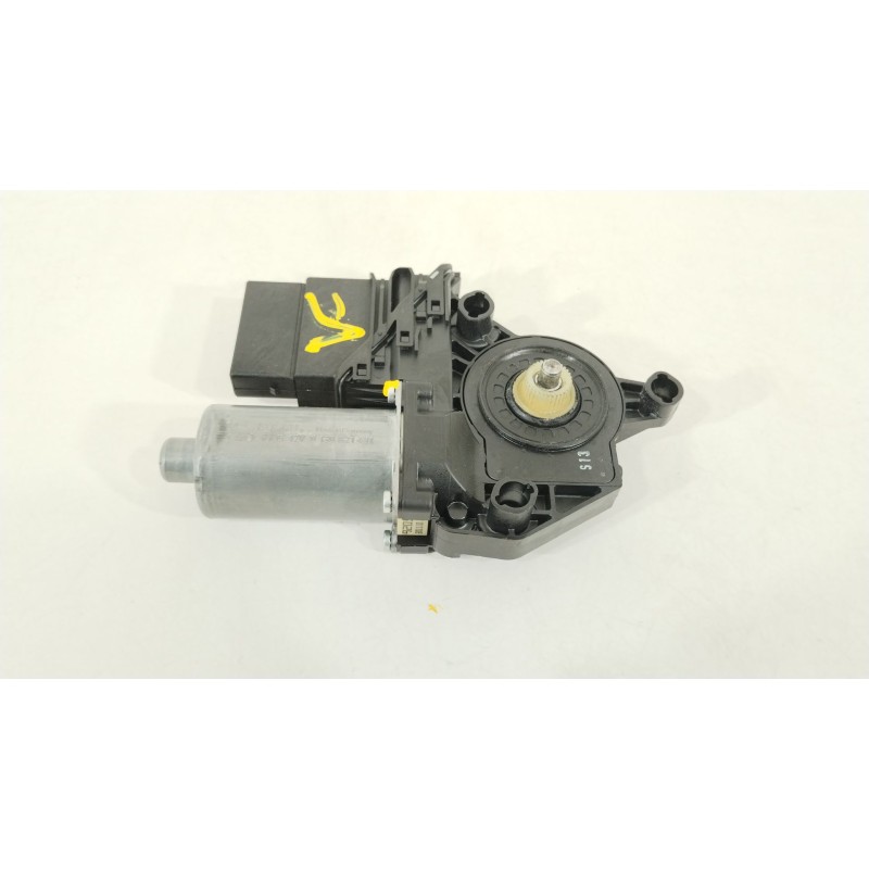 Recambio de motor elevalunas trasero derecho para volkswagen golf vi (5k1) 1.6 tdi referencia OEM IAM 5K0959704D  