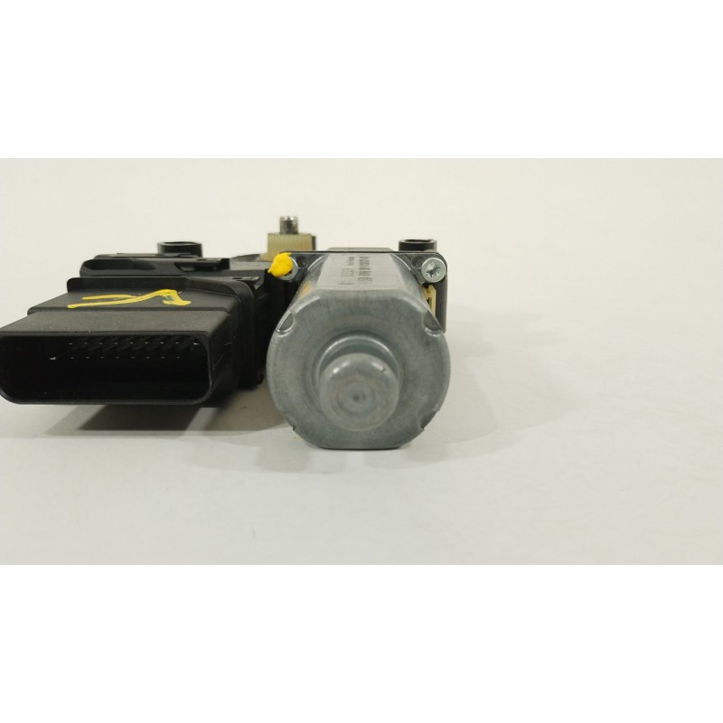 Recambio de motor elevalunas trasero derecho para volkswagen golf vi (5k1) 1.6 tdi referencia OEM IAM 5K0959704D  