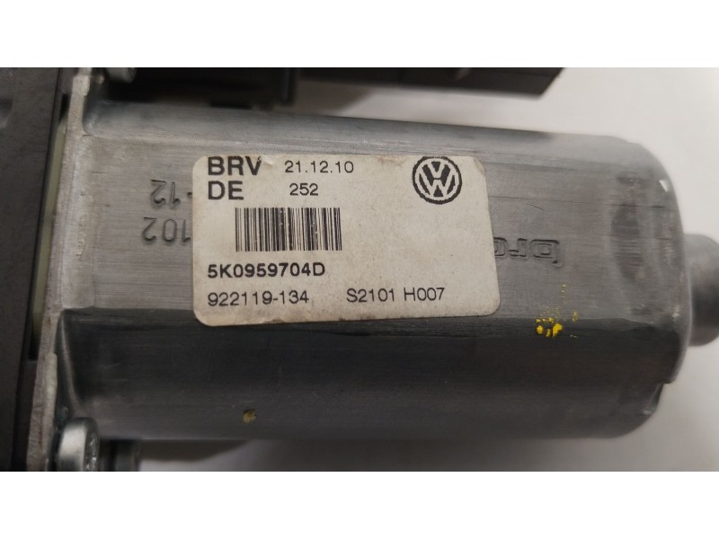 Recambio de motor elevalunas trasero derecho para volkswagen golf vi (5k1) 1.6 tdi referencia OEM IAM 5K0959704D  