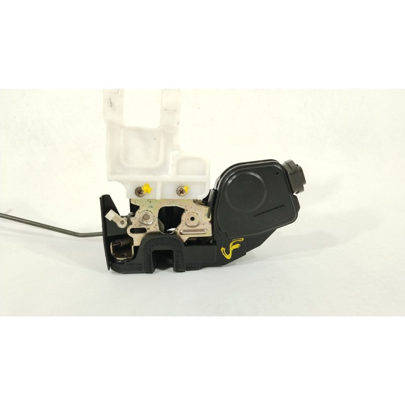 Recambio de cerradura puerta delantera izquierda para hyundai santa fé i (sm) 2.4 16v referencia OEM IAM 8131026021  