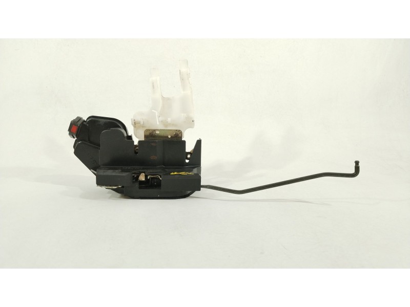 Recambio de cerradura puerta delantera izquierda para hyundai santa fé i (sm) 2.4 16v referencia OEM IAM 8131026021  