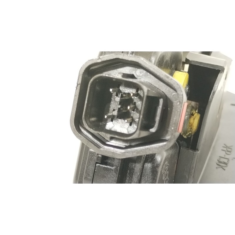 Recambio de cerradura puerta delantera izquierda para hyundai santa fé i (sm) 2.4 16v referencia OEM IAM 8131026021  