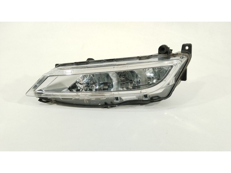 Recambio de faro antiniebla derecho para seat leon st (5f8) 2.0 cupra referencia OEM IAM 5F0941702C 1ND01299602 