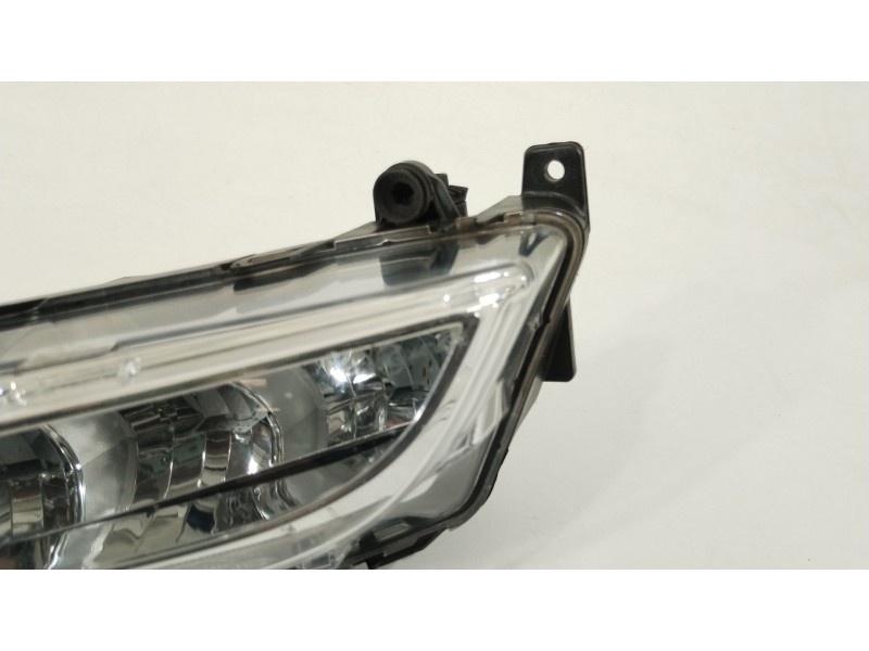 Recambio de faro antiniebla derecho para seat leon st (5f8) 2.0 cupra referencia OEM IAM 5F0941702C 1ND01299602 