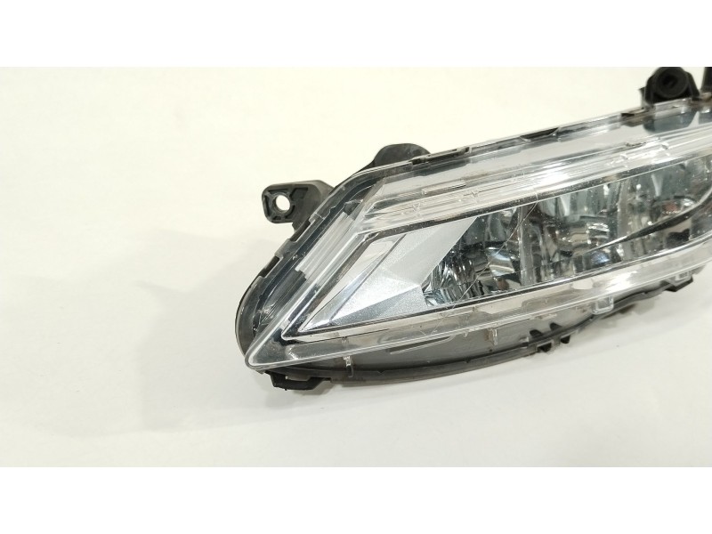 Recambio de faro antiniebla derecho para seat leon st (5f8) 2.0 cupra referencia OEM IAM 5F0941702C 1ND01299602 