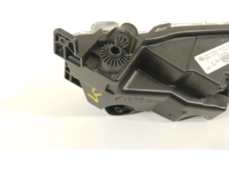 Recambio de faro antiniebla derecho para seat leon st (5f8) 2.0 cupra referencia OEM IAM 5F0941702C 1ND01299602 