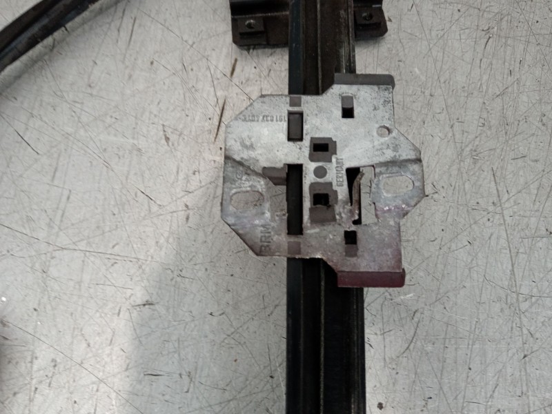 Recambio de elevalunas delantero izquierdo para volkswagen jetta ii (19e, 1g2, 165) 1.6 referencia OEM IAM 191837461A  