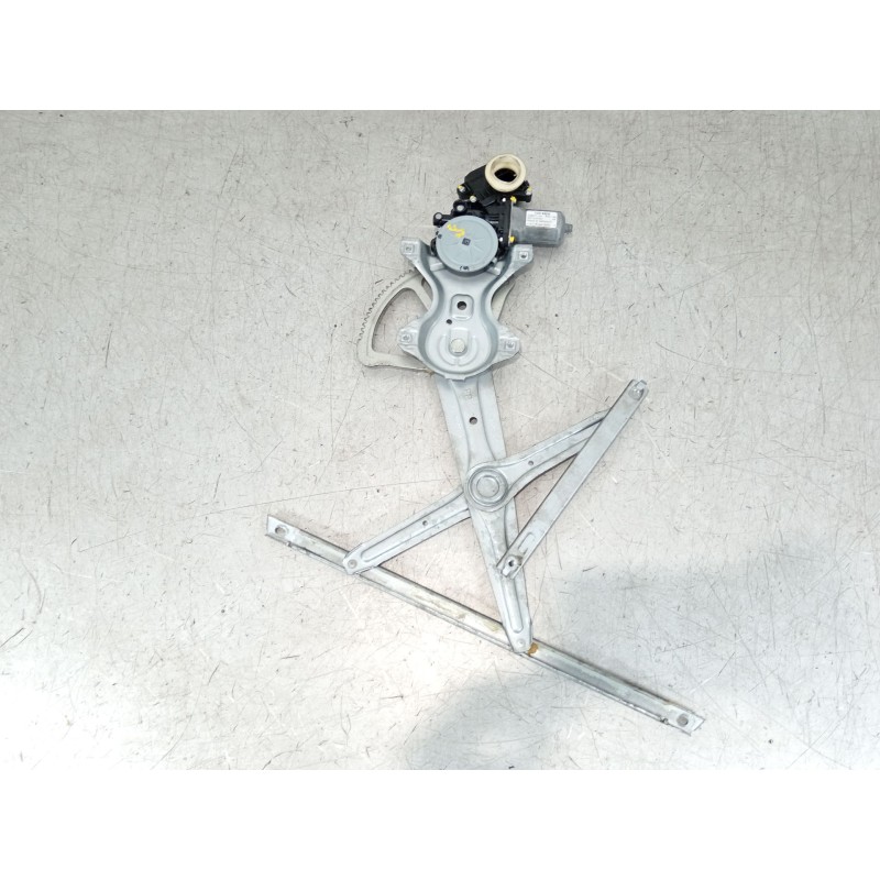 Recambio de elevalunas delantero derecho para toyota verso (_r2_) 1.6 d4-d (war20_) referencia OEM IAM 698100F021 857100F031 
