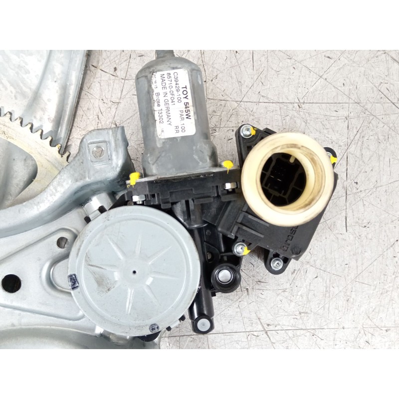 Recambio de elevalunas trasero derecho para toyota verso (_r2_) 1.6 d4-d (war20_) referencia OEM IAM 698300F041 857100F041 