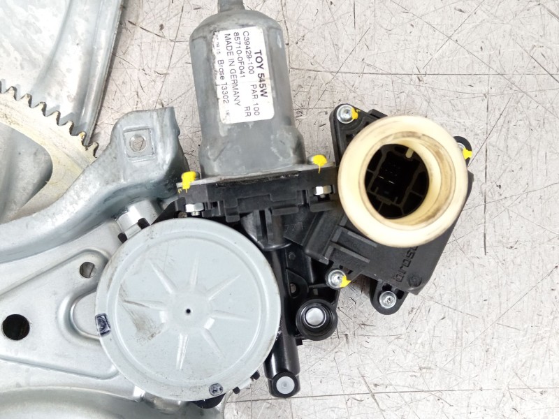 Recambio de elevalunas trasero derecho para toyota verso (_r2_) 1.6 d4-d (war20_) referencia OEM IAM 698300F041 857100F041 